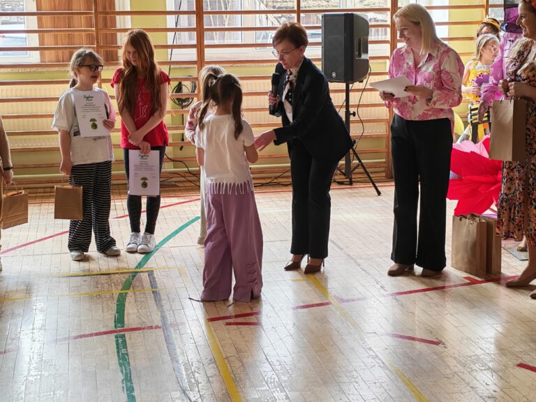 Read more about the article XIII konkurs plastyczno- ekologiczny
