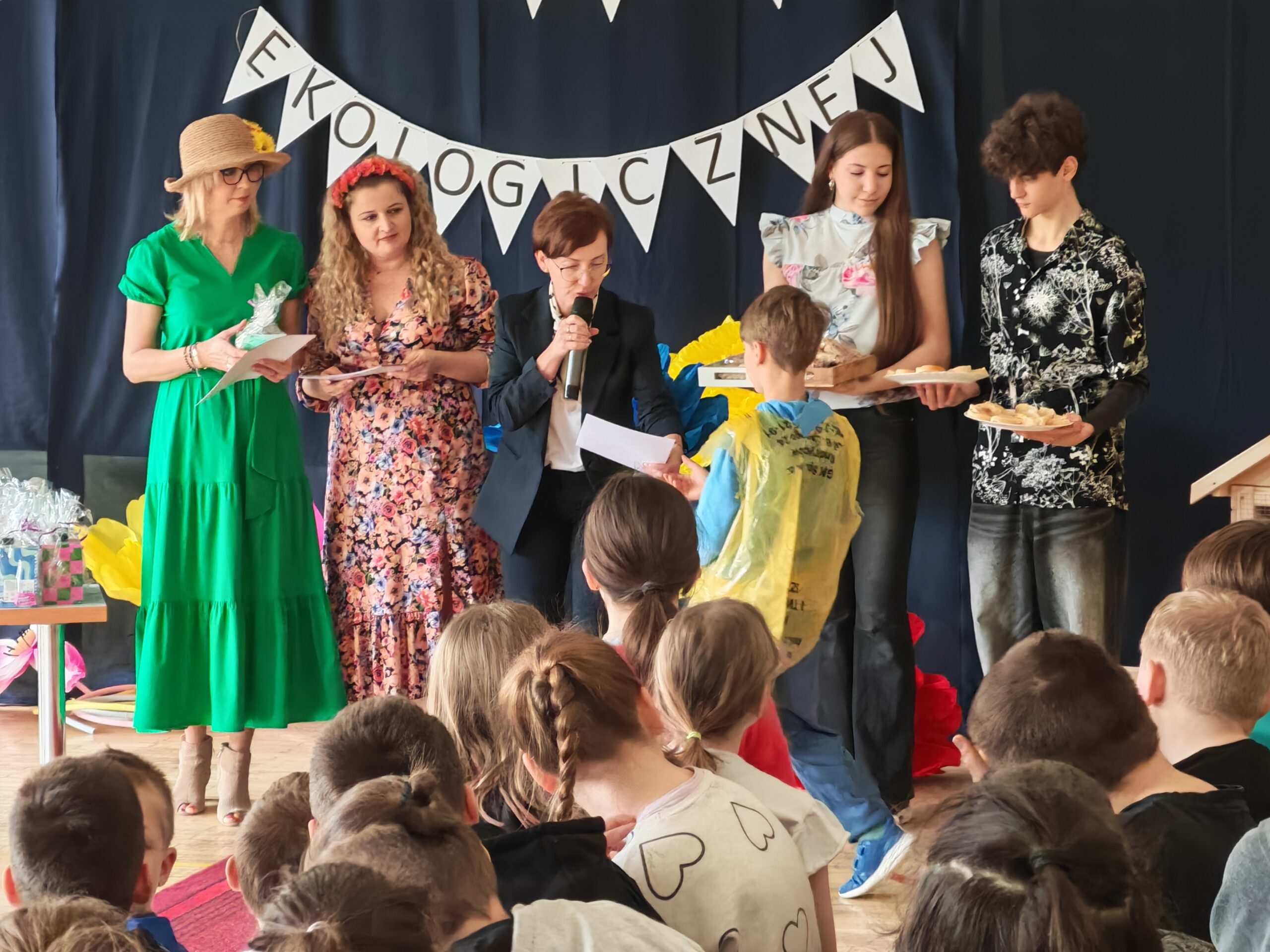 You are currently viewing Ekologiczny pokaz mody w naszej szkole!